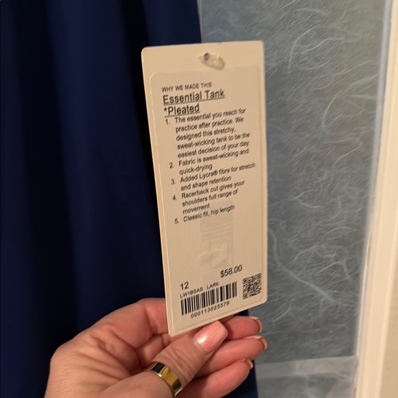 Lululemon Blue Essential Tank Pleated - Picture 5 of 6